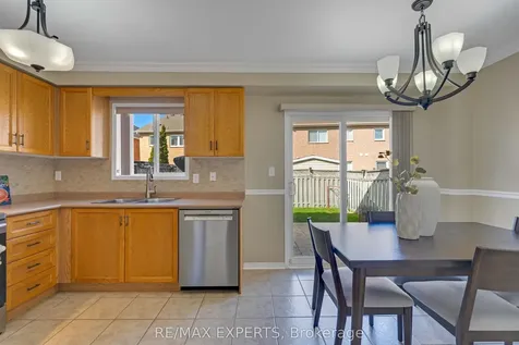 15 Mount Hope Road Caledon ON L7E 2V3