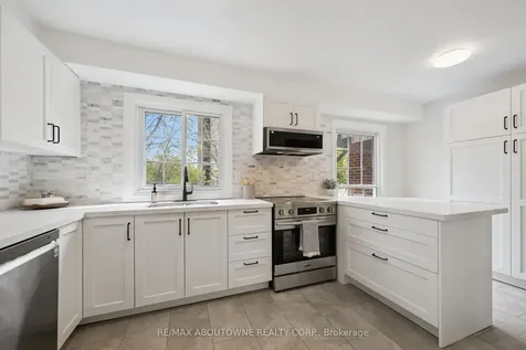 3041 Glencrest Road Burlington ON L7N 3K1