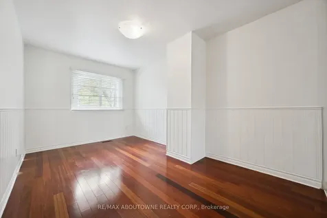 3041 Glencrest Road Burlington ON L7N 3K1