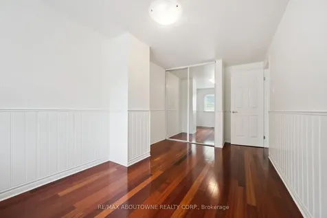 3041 Glencrest Road Burlington ON L7N 3K1