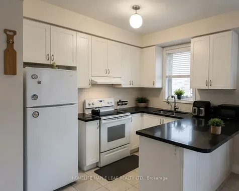 19 Vanwood Crescent Brampton ON L6P 2X4