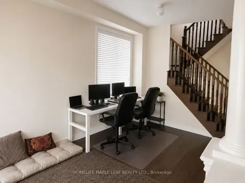 19 Vanwood Crescent Brampton ON L6P 2X4