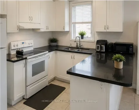 19 Vanwood Crescent Brampton ON L6P 2X4