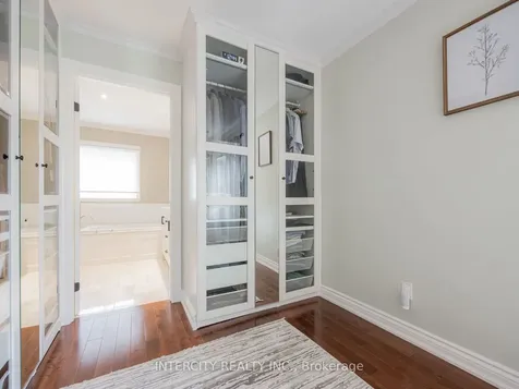 3976 Taffey Crescent Mississauga ON L5L 2A7
