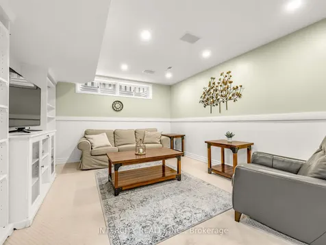 3976 Taffey Crescent Mississauga ON L5L 2A7