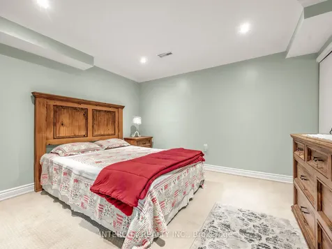 3976 Taffey Crescent Mississauga ON L5L 2A7