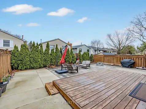 3976 Taffey Crescent Mississauga ON L5L 2A7