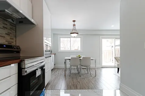 1532 Lancaster Drive Oakville ON L6H 2Z3