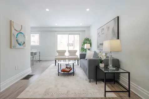 1532 Lancaster Drive Oakville ON L6H 2Z3