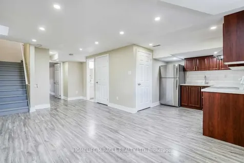 37 Sussexvale Drive Brampton ON L6R 3R5