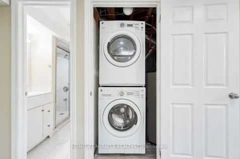 37 Sussexvale Drive Brampton ON L6R 3R5