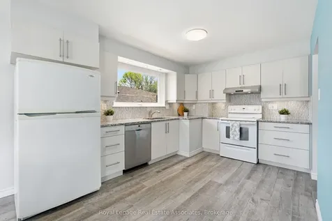 13 Ferndale Crescent Brampton ON L6W 1G1