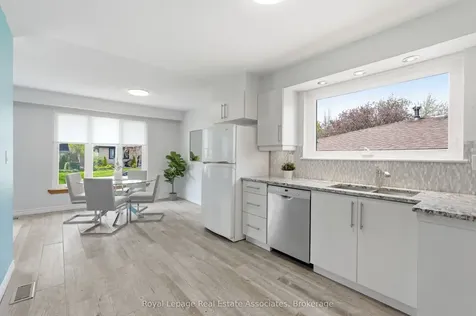 13 Ferndale Crescent Brampton ON L6W 1G1