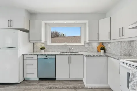 13 Ferndale Crescent Brampton ON L6W 1G1
