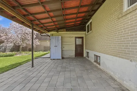 13 Ferndale Crescent Brampton ON L6W 1G1