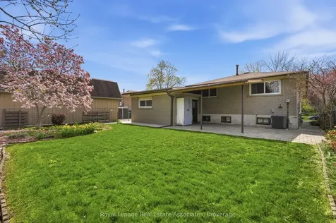 13 Ferndale Crescent Brampton ON L6W 1G1