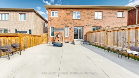 13 Vezna Crescent Brampton ON L6X 5K4