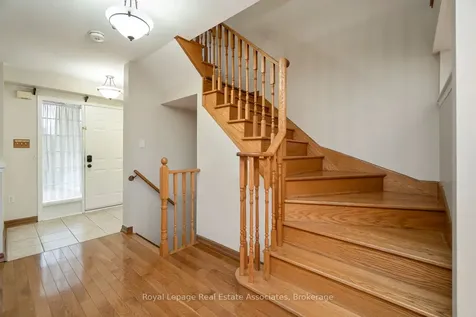 199 Hillcrest Avenue Mississauga ON L5B 4L5