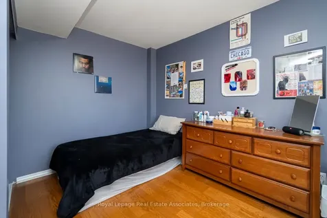 199 Hillcrest Avenue Mississauga ON L5B 4L5