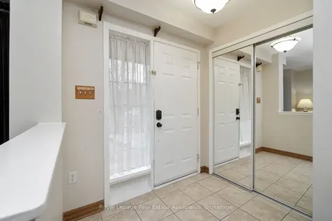 199 Hillcrest Avenue Mississauga ON L5B 4L5