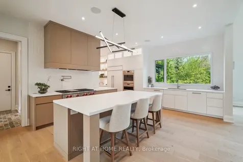 1260 Braeside Drive Oakville ON L6J 2A4