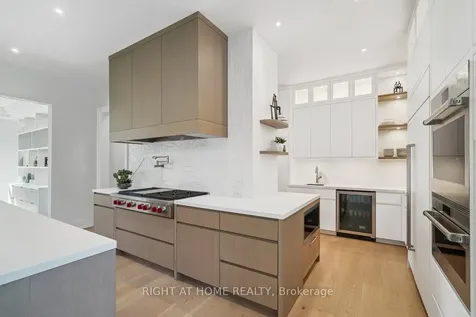 1260 Braeside Drive Oakville ON L6J 2A4