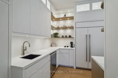 1260 Braeside Drive Oakville ON L6J 2A4
