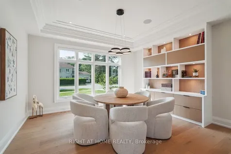 1260 Braeside Drive Oakville ON L6J 2A4