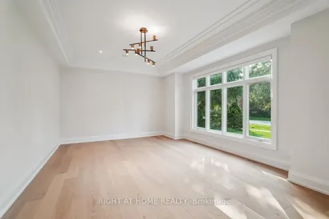 1260 Braeside Drive Oakville ON L6J 2A4