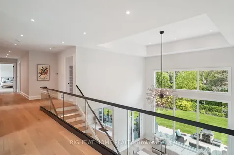 1260 Braeside Drive Oakville ON L6J 2A4