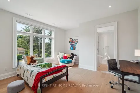 1260 Braeside Drive Oakville ON L6J 2A4