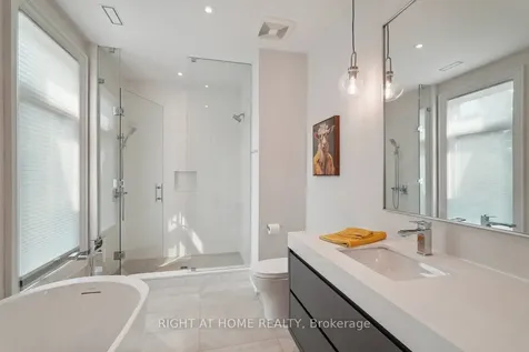 1260 Braeside Drive Oakville ON L6J 2A4