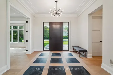 1260 Braeside Drive Oakville ON L6J 2A4