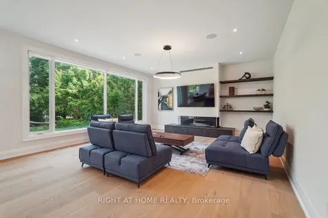 1260 Braeside Drive Oakville ON L6J 2A4