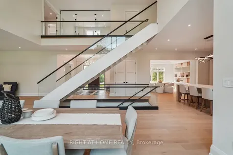 1260 Braeside Drive Oakville ON L6J 2A4