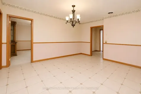 24 Morgan Avenue Toronto ON M8Y 2Z8