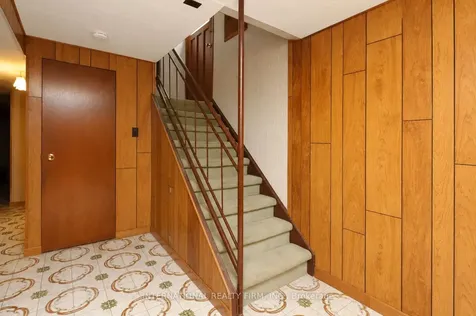 24 Morgan Avenue Toronto ON M8Y 2Z8