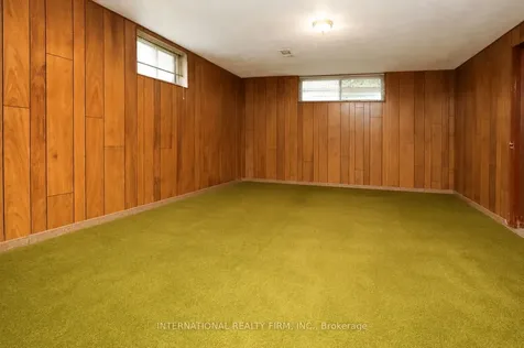 24 Morgan Avenue Toronto ON M8Y 2Z8