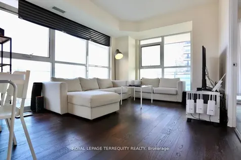33 Shore Breeze Drive Toronto ON M8V 0G1