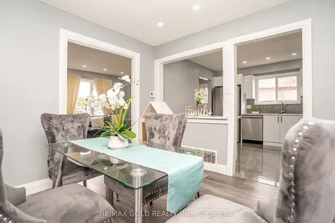 33 Garside Crescent Brampton ON L6S 1H5