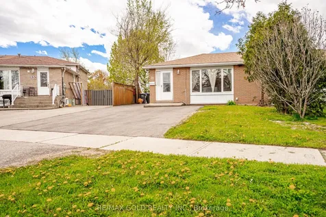 33 Garside Crescent Brampton ON L6S 1H5