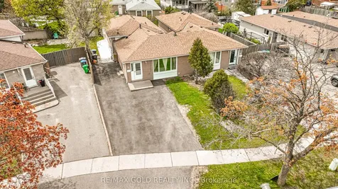 33 Garside Crescent Brampton ON L6S 1H5