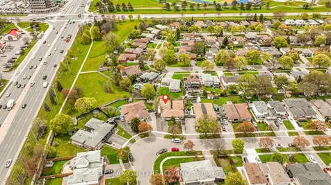 33 Garside Crescent Brampton ON L6S 1H5