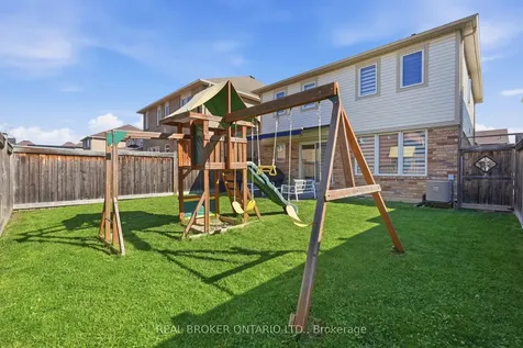 1119 Solomon Court Milton ON L9T 8H1
