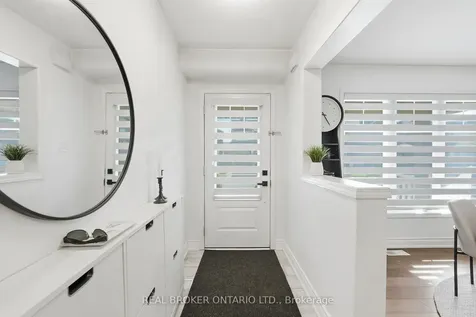 1119 Solomon Court Milton ON L9T 8H1
