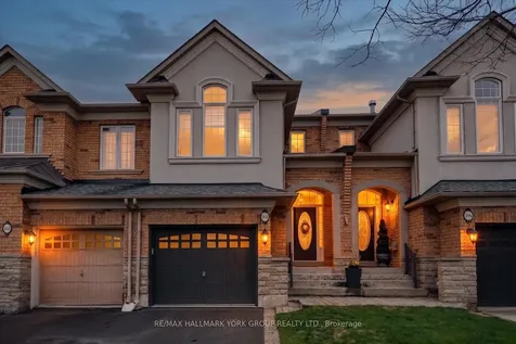 202 Duskywing Way Oakville ON L6L 6X4