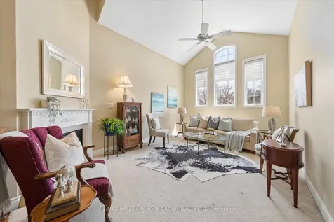 202 Duskywing Way Oakville ON L6L 6X4