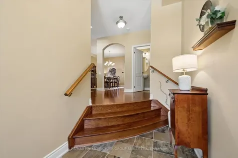 202 Duskywing Way Oakville ON L6L 6X4