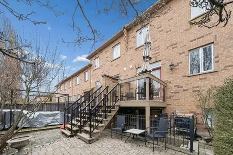 202 Duskywing Way Oakville ON L6L 6X4