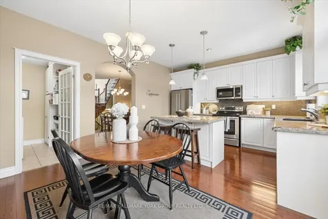 202 Duskywing Way Oakville ON L6L 6X4